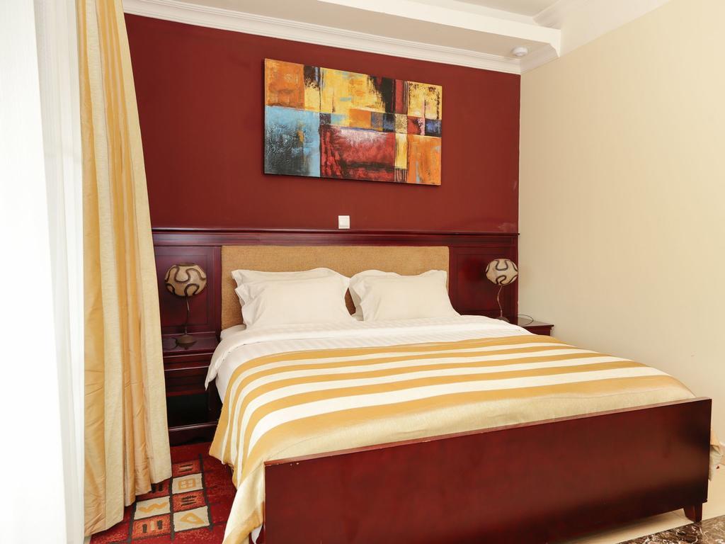 Roca Golf Hotel Бужумбура Номер фото