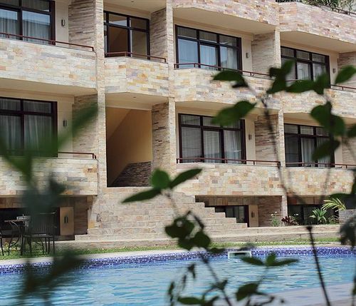 Roca Golf Hotel Бужумбура Экстерьер фото